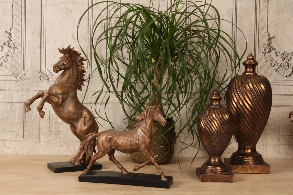 Statue de cheval couleur bronze - 25 cm